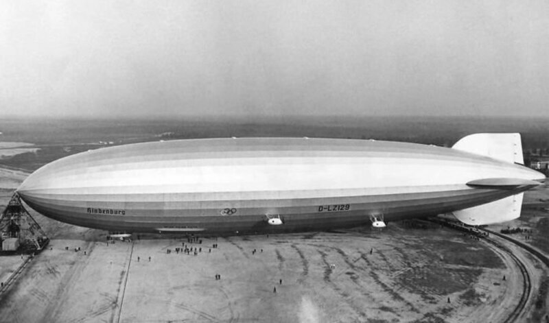 Редкие исторические фотографии: интерьеры дирижабля "Гинденбург" перед катастрофой