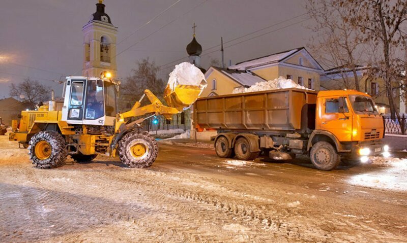 Власти Петербурга рассказали о правильной стратегии по уборке снега