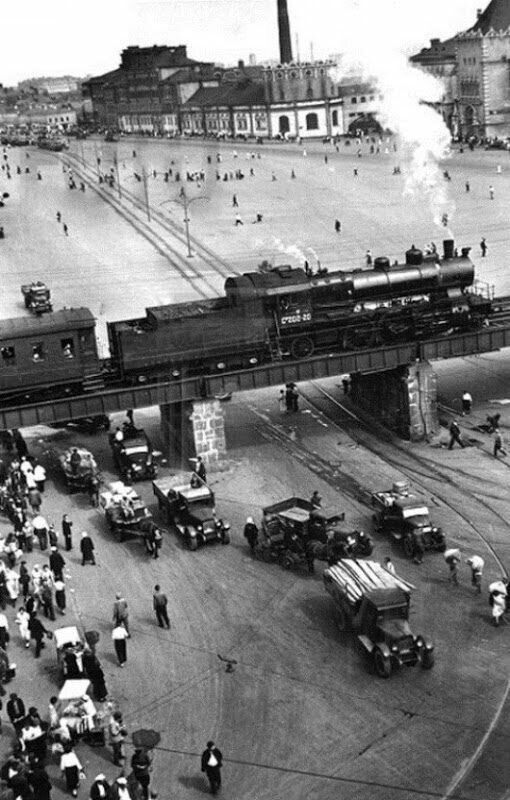 Железнодорожная эстакада на площади трех вокзалов 1937 г.
