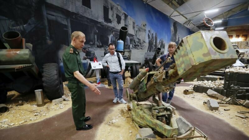 Как вы относитесь к выставке &quot;Сирийский перелом&quot;?