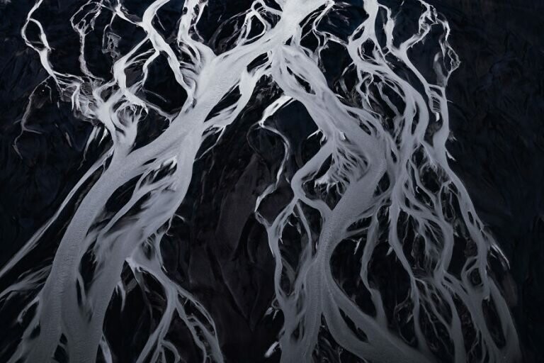 Ледниковые реки, напоминающие корни дерева