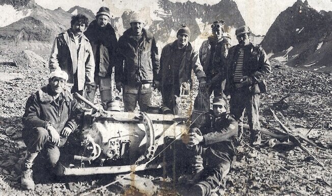Белый ад. В 1942 г. в горах Памира (Таджикистан) потерпел катастрофу самолет
