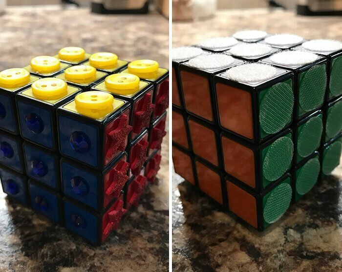 14. Кубик Рубика, адаптированный для слепых