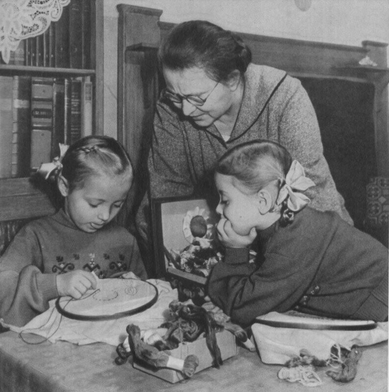 Бабушкины уроки. 4 марта День бабушки.