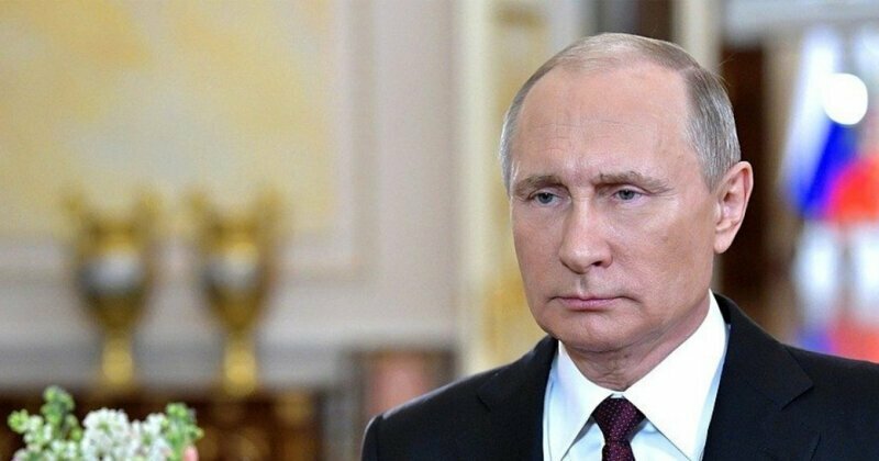 Путин поздравил женщин с праздником и рассказал о том, как сохранить фигуру