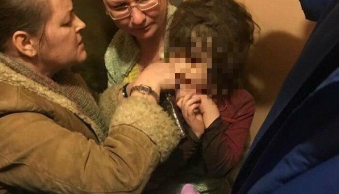 В Москве нашли и спасли пятилетнюю девочку с вросшей под кожу резинкой для волос