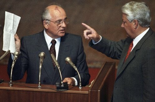В этот день, 11 марта 1985 года, Михаил Сергеевич Горбачёв был избран Генеральным секретарём ЦК КПСС