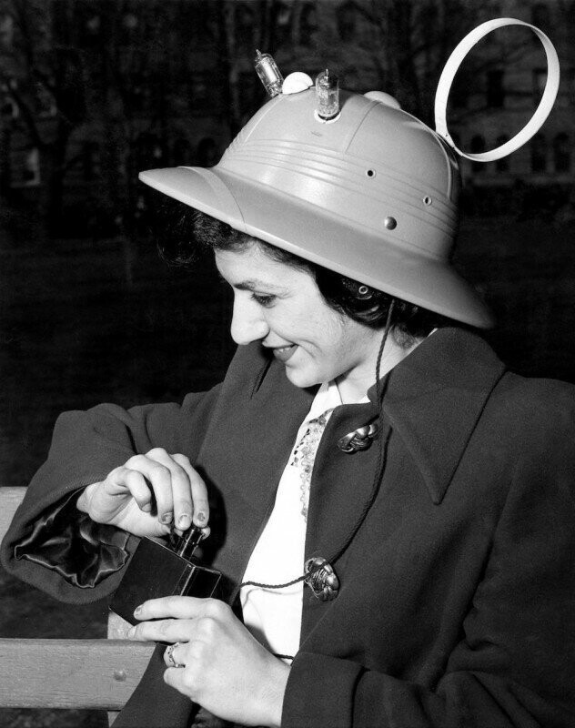 Радио-шляпа. США, 1949 год.