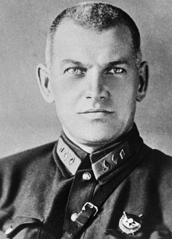 Армейский комиссар 2-го ранга Ян Берзин (действовавший под псевдонимом «генерал Доницетти»)