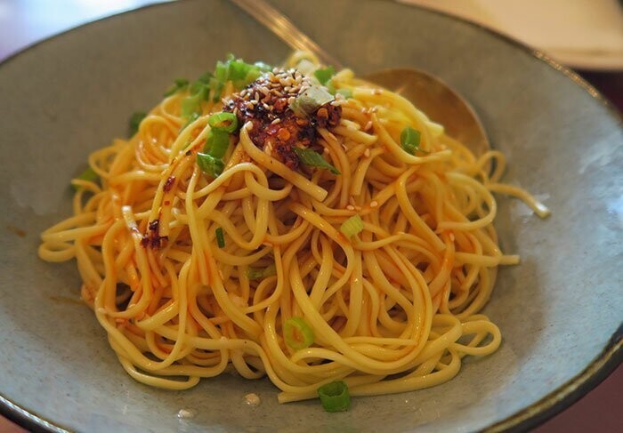 23. На итальянском одна "соломинка" спагетти называется "спагетто"