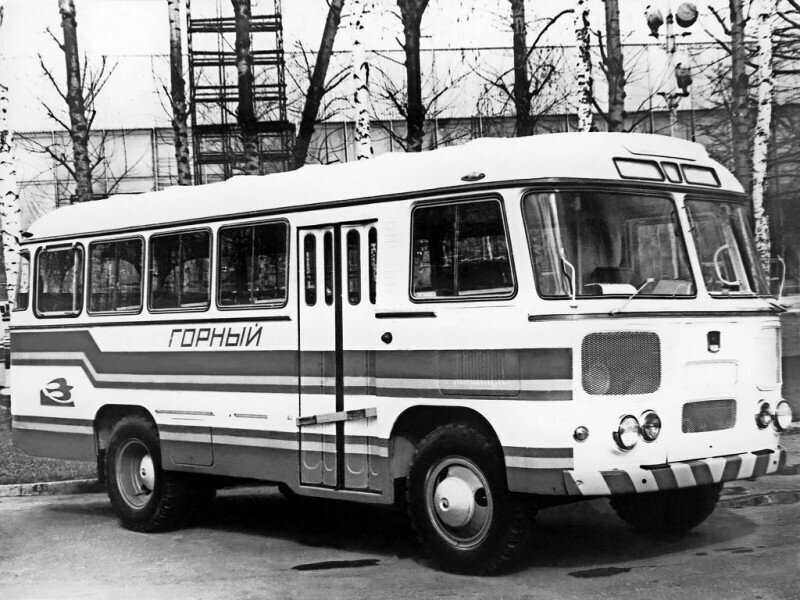 ПАЗ-672Г (1975-1986) - модификация автобуса малого класса ПАЗ-672, предназначенная для эксплуатации в горной местности