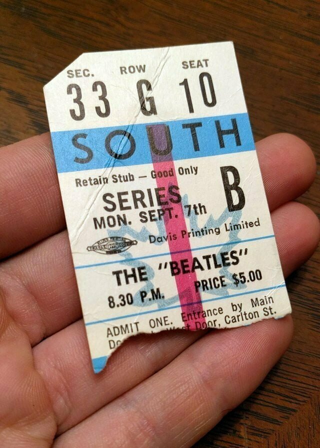 2. «У моей бабушки есть билет на концерт «The Beatles», который она посетила в 1964 году. Он стоил 5 долларов»