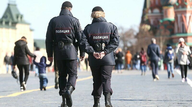 Россиян решили подчинить полицейским предостережениям