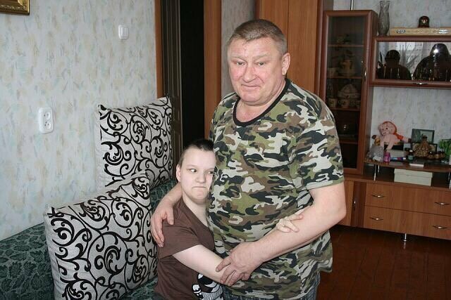 В Копейске отец-одиночка живет с дочерью-инвалидом на 200 рублей в день!