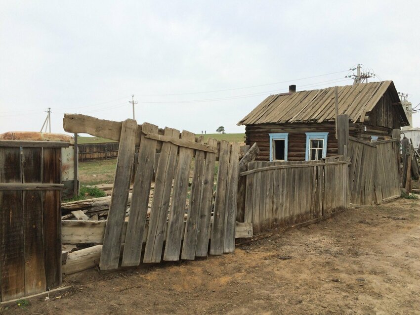 Провинция полегче. Провинциальная деревня. Город провинция в России захолустье. Глубинка России. Провинциальная Россия деревни.