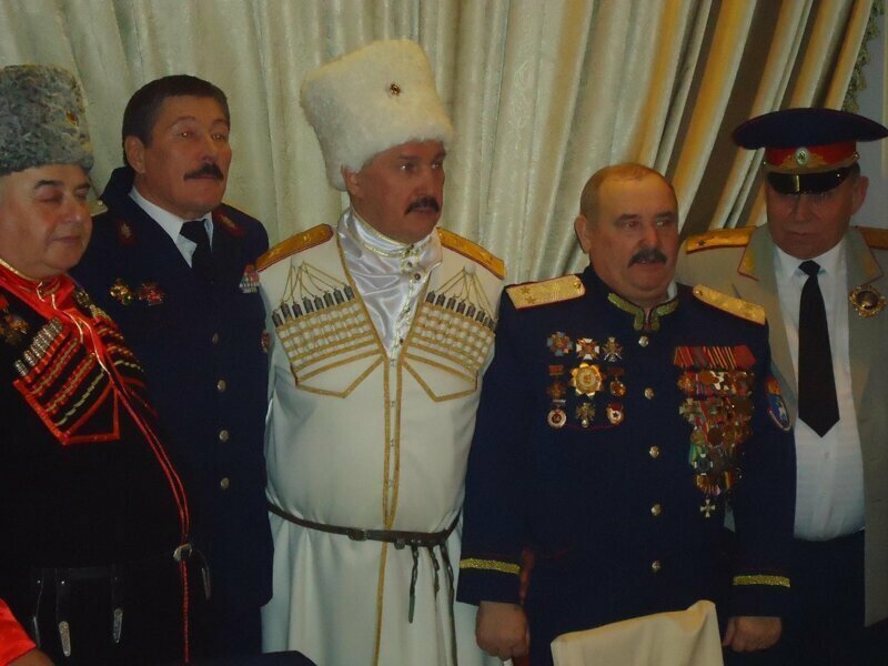 Казаки потребовали от Украины дань за триста лет и Забаву Путятичну