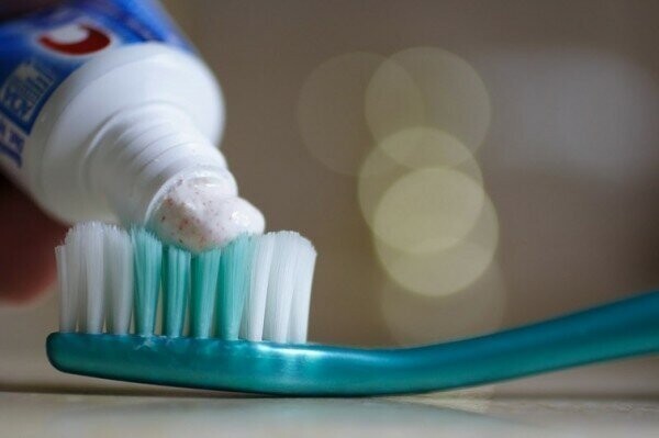 Зубная паста как чистящее средство