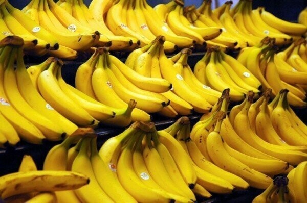 Бананы придадут блеск столовому серебру