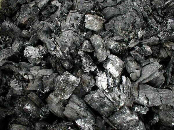 Древесный уголь как освежитель воздуха
