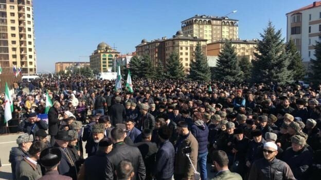 В Ингушетии начался митинг за отставку Евкурова. Его объявили бессрочным