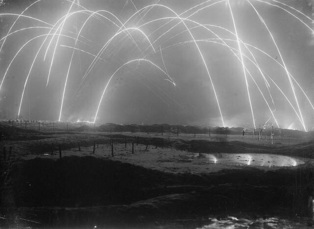 12. Минометный огонь во время битвы, Первая мировая война, 1917 год