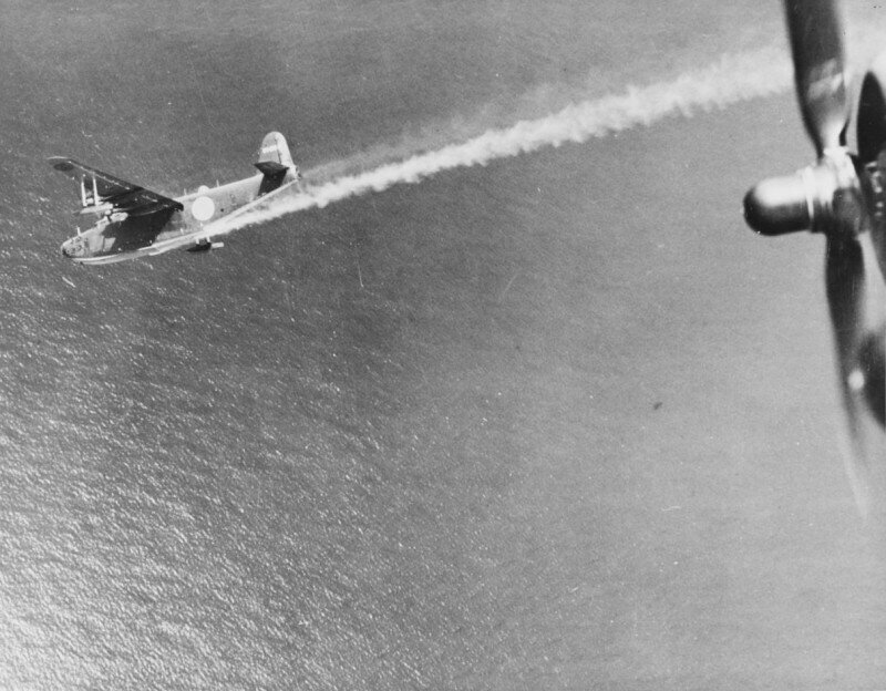 Воздушный бой 4-моторных гигантов над Тихим океаном, 1944 год