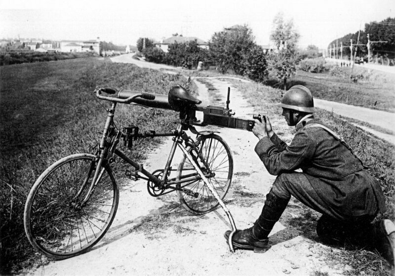 Подвиг на педалях: как на войне оказались велосипеды