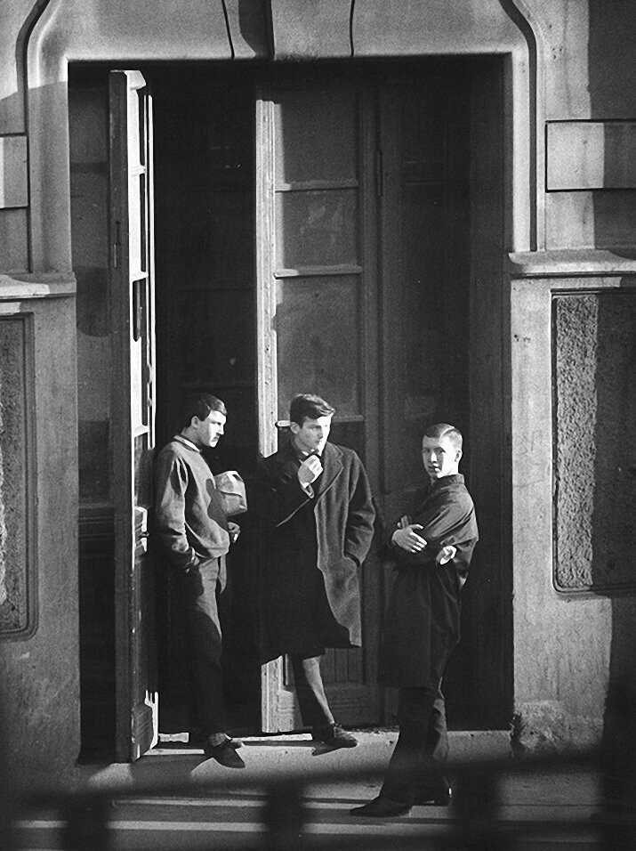 1962. Три товарища. Яузский бульвар, Москва.