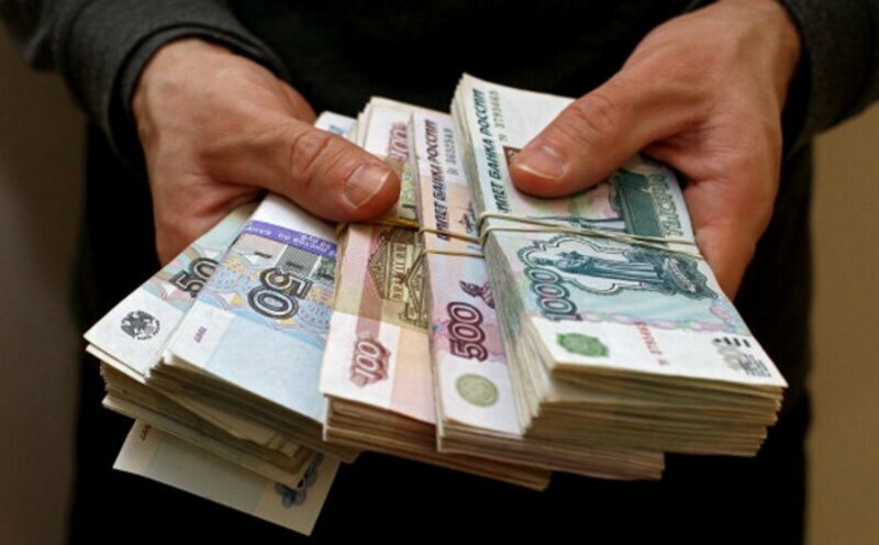 В Москве пенсионер отдал миллион рублей за 2 пачки обыкновенного сока
