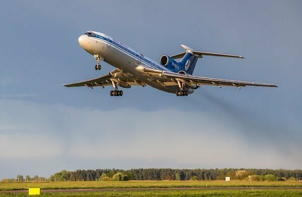 Как офицер-шифровальщик завернул Ту-154 с комиссией мимо своего аэродрома