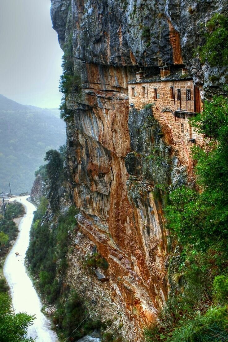 Holy Kipinas Monastery, Греция