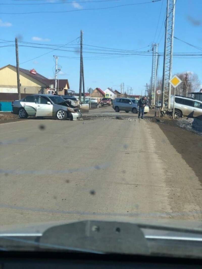 Авария дня. В Якутии столкнулись три автомобиля