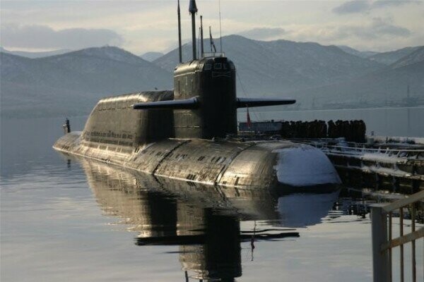 10. Столкнулись с атомной подводной лодкой