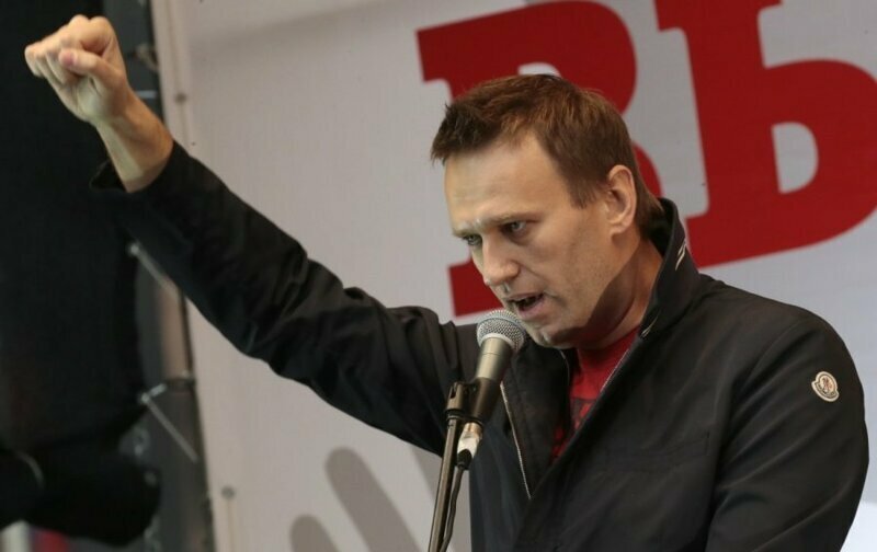 По образу и подобию. Навальный пригрел под своим крылом нацистов всех мастей
