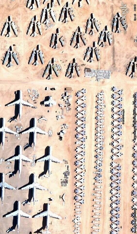 30 снимков грандиозного скопления техники, снятых с высоты птичьего полета