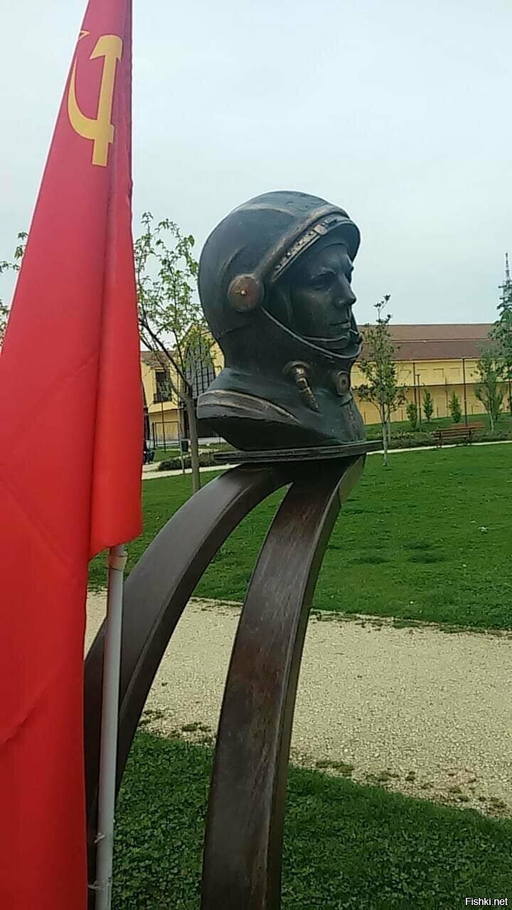 Коммунистическая коммуна Вероны открыла памятник в своём городе