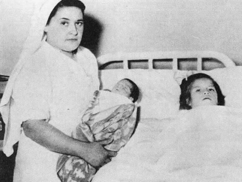 Лина Марсела Медина де Хурадо - самая маленькая мама