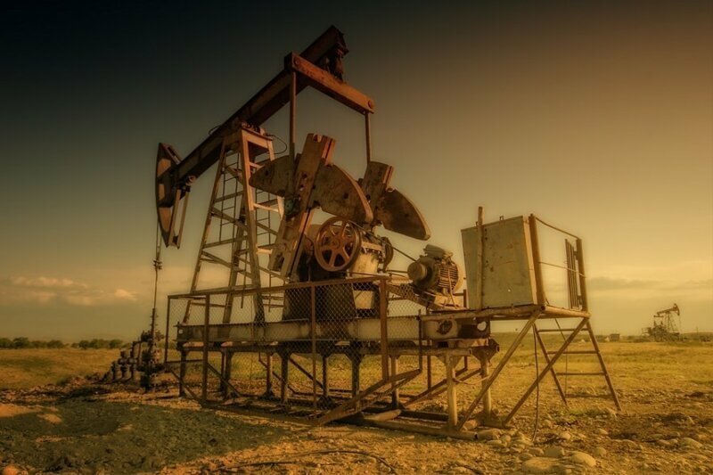 Минфин готовится к падению цен на нефть
