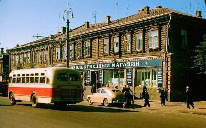 Москва, СССР, 1956 год. Продовольственный магазин (Jacques Dupaquier) 