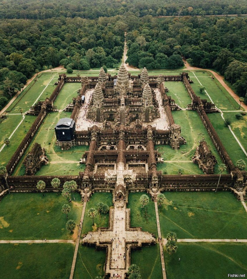 Самый большой храм в мире — Ангкор-Ват, Камбоджа