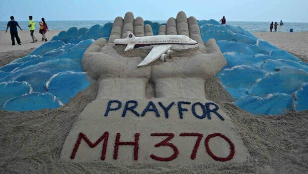 7. Рейс 370 Malaysia Airlines исчез, потому что пилот захотел покончить жизнь самоубийством