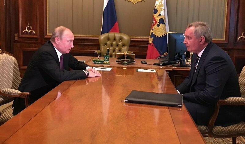 Рогозин отчитывается перед Путиным о прорывных показателях Роскосмоса и Роснано