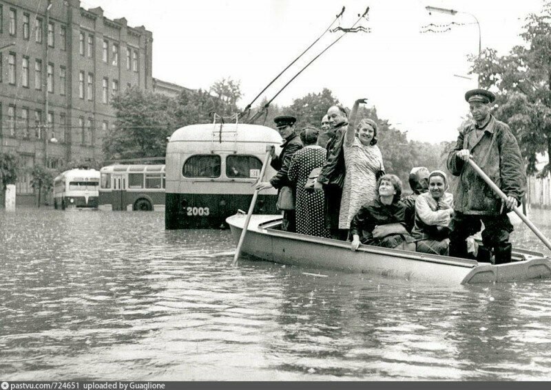 Потоп на Неглинной улице. Москва,25 июня 1965 год.
