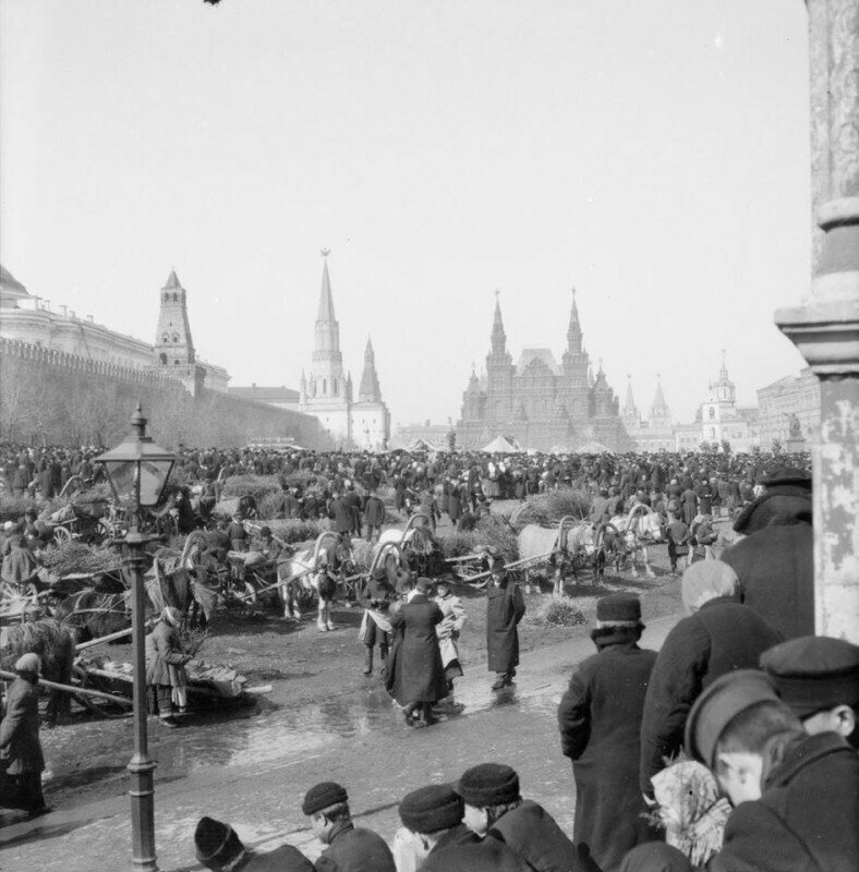 Вербное воскресенье на Красной площади. 1910--е.