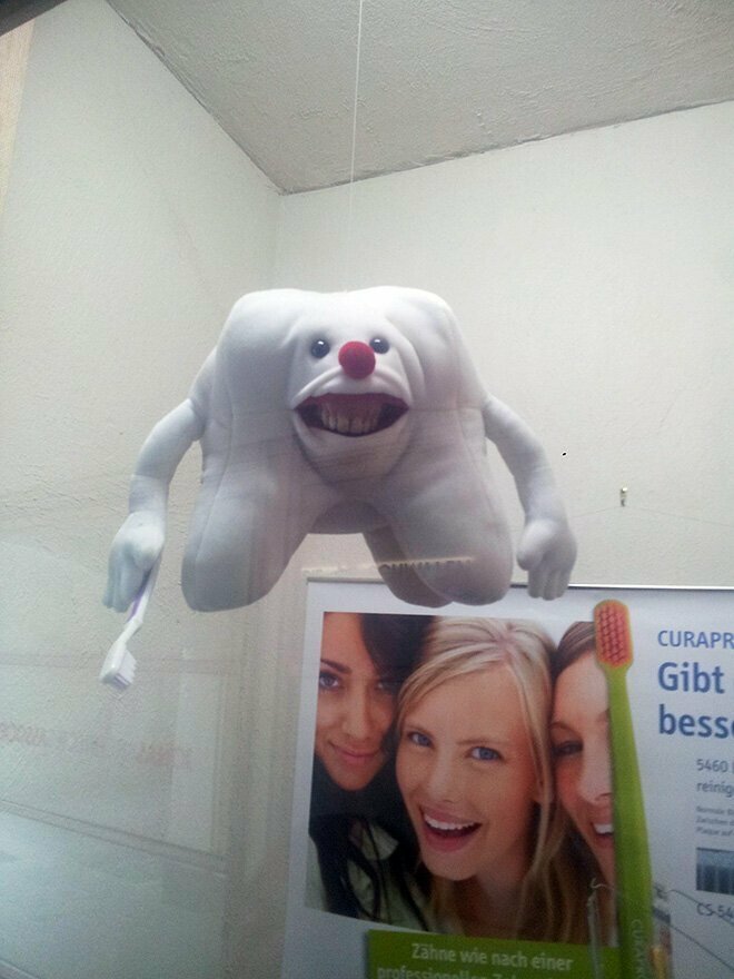 Травма детства: зубастые игрушки в кабинетах стоматологов
