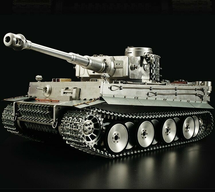 Модель танка «Тигр» в масштабе 1:8 на радиоуправлении с Алиэкспресс