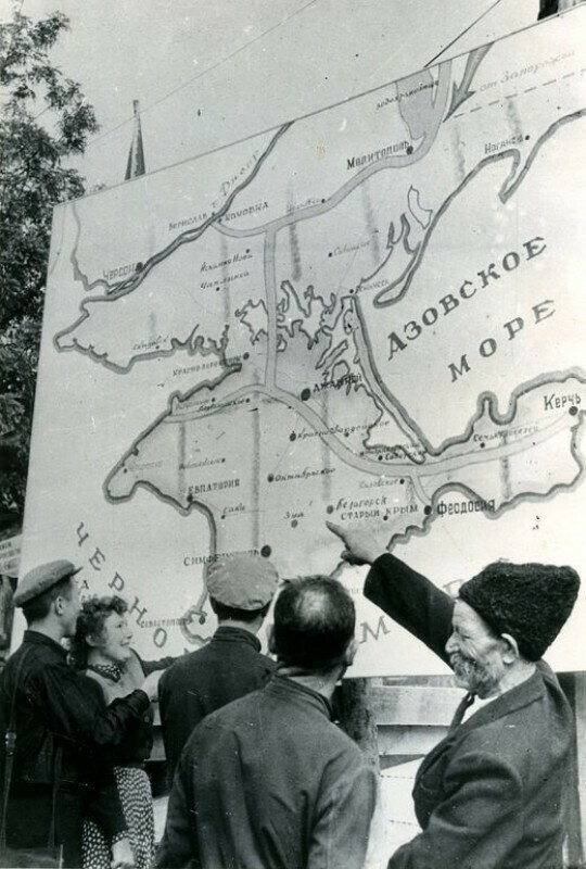 Обсуждение постановления Совета Министров СССР о строительстве Северо-Крымского канала в Джанкое (Крымская область) в 1950-м году.