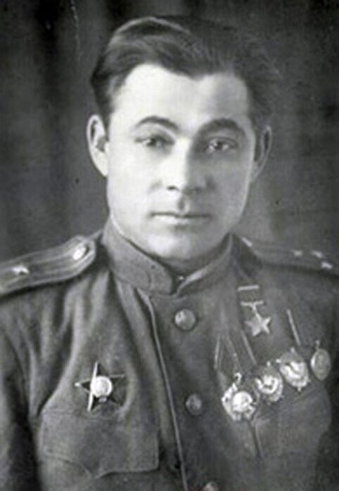 Давыдов Иван Евгеньевич 19.04.1906 - 05.06.1963 