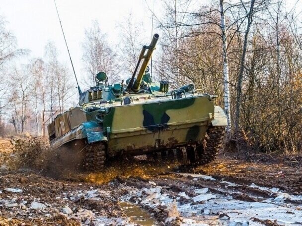 Ротный комплект БМП-3 поступил с завода к мотострелкам в Дагестане