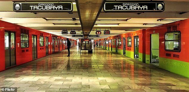 Станция метро Pantitlán 9 Line в четверг утром выглядела совсем не так мирно, как на этом снимке. Скорее, она представляла собой настоящий хаос